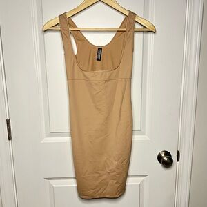 Women’s Knee length shape wear Sz S Nancy Ganz